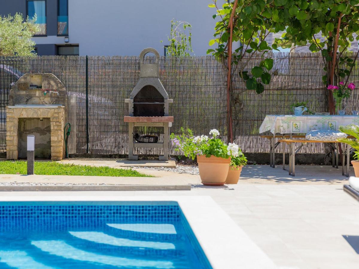 Apartment Chiara By Interhome Novigrad Istria Exterior foto
